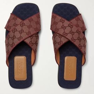 Sold!!Gucci leather sandals